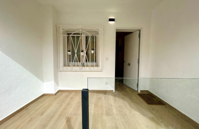 Resale - Apartment / Flat - San Miguel de Salinas - Las filipinas