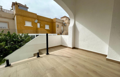 Resale - Apartment / Flat - San Miguel de Salinas - Las filipinas