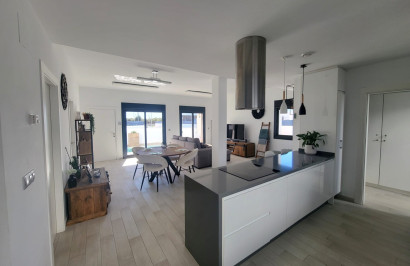 Resale - Town House - Daya Vieja