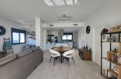 Resale - Town House - Daya Vieja