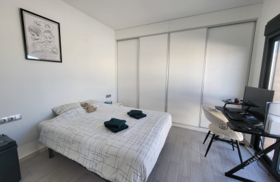 Resale - Town House - Daya Vieja