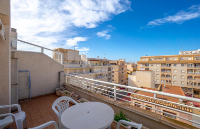 Reventa - Apartamento / Piso - Torrevieja - Centro