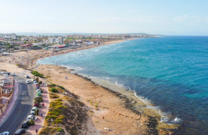 Obra nueva - Villa independiente - Torrevieja - Torrejón