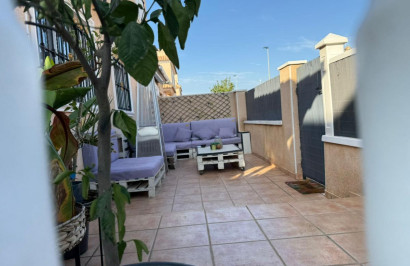 Herverkoop - Halfvrijstaande villa - Torre de la Horadada