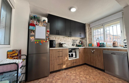 Herverkoop - Halfvrijstaande villa - Torre de la Horadada