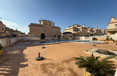 Herverkoop - Halfvrijstaande villa - Torre de la Horadada