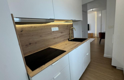 Resale - Apartment / Flat - Torrevieja - Punta prima