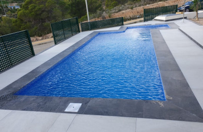 Obra nueva - Villa independiente - Finestrat - Campana Garden