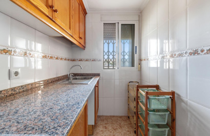 Resale - Apartment / Flat - Torrevieja - Playa de los locos