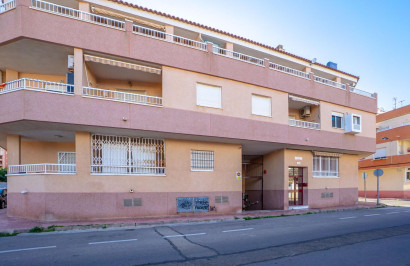 Resale - Apartment / Flat - Torrevieja - Playa de los locos