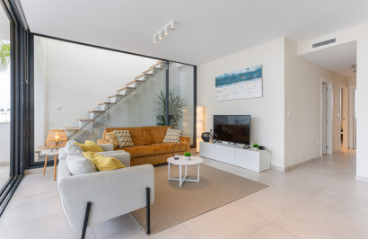 Resale - Apartment / Flat - Mar de Cristal