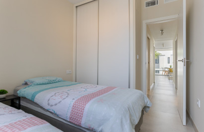 Resale - Apartment / Flat - Mar de Cristal