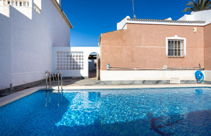 Resale - Detached Villa - Torrevieja - Urbanización San Luis
