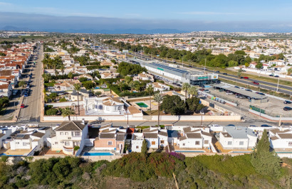 Resale - Detached Villa - Torrevieja - Urbanización San Luis