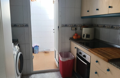 Resale - Apartment / Flat - Los Montesinos - La Herrada