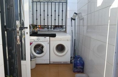 Resale - Apartment / Flat - Los Montesinos - La Herrada