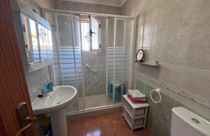 Herverkoop - Stadshuis - Orihuela - Entre Naranjos