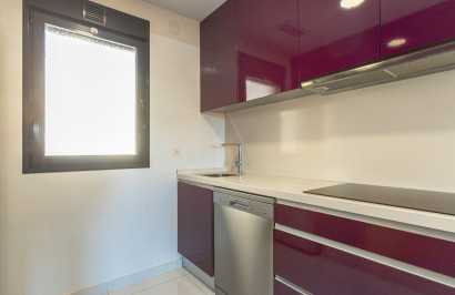 Resale - Apartment / Flat - Los Altos