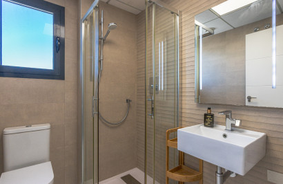 Resale - Apartment / Flat - Los Altos