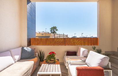 Resale - Apartment / Flat - Los Altos