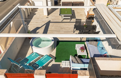 Resale - Apartment / Flat - Los Altos