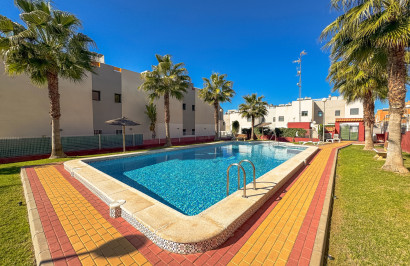Resale - Apartment / Flat - Los Altos