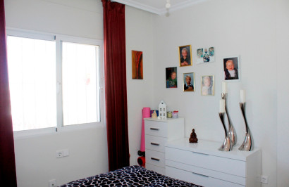 Reventa - Villa independiente - Villamartín - PAU 8