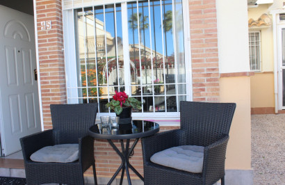 Reventa - Villa independiente - Villamartín - PAU 8