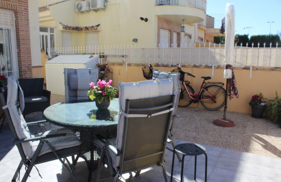 Reventa - Villa independiente - Villamartín - PAU 8