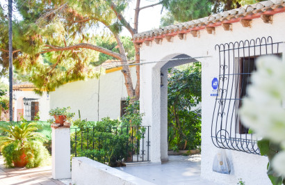 Reventa - Villa independiente - Orihuela Costa - Punta Prima