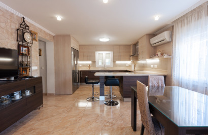 Reventa - Villa Pareada - Torrevieja - Los Balcones