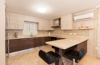 Reventa - Villa Pareada - Torrevieja - Los Balcones