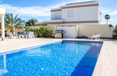 Reventa - Villa Pareada - Torrevieja - La Siesta - El Salado - Torreta