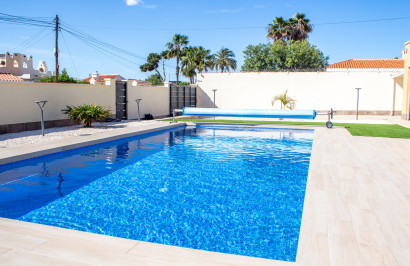 Reventa - Villa Pareada - Torrevieja - La Siesta - El Salado - Torreta