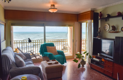 Resale - Apartment / Flat - Torrevieja - Torrevieja Centro