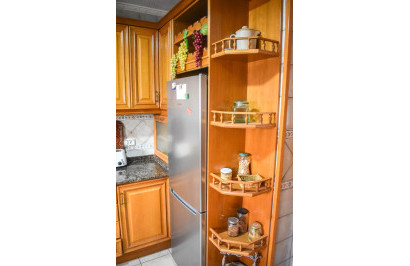 Resale - Apartment / Flat - Torrevieja - Torrevieja Centro