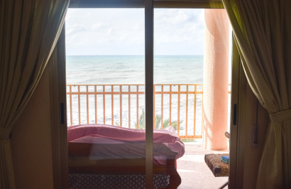 Resale - Apartment / Flat - Torrevieja - Torrevieja Centro