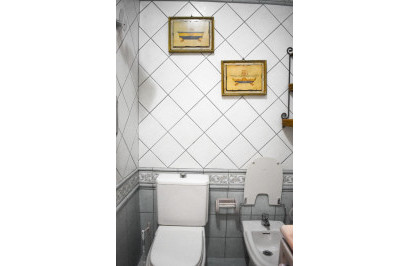 Resale - Apartment / Flat - Torrevieja - Torrevieja Centro