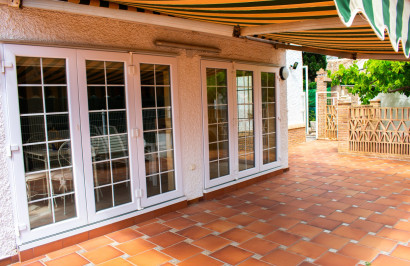 Reventa - Villa independiente - Orihuela Costa - MUY CERCA DE LA PLAYA