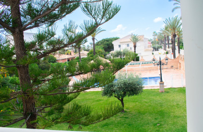 Reventa - Villa independiente - Orihuela Costa - MUY CERCA DE LA PLAYA