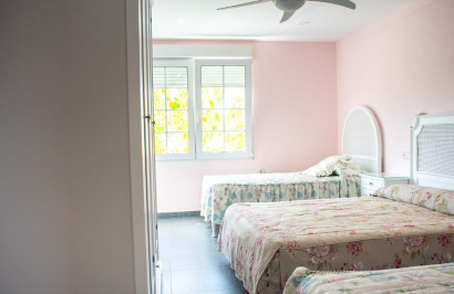 Reventa - Villa independiente - Orihuela Costa - MUY CERCA DE LA PLAYA