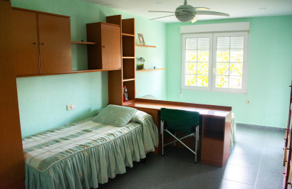 Reventa - Villa independiente - Orihuela Costa - MUY CERCA DE LA PLAYA