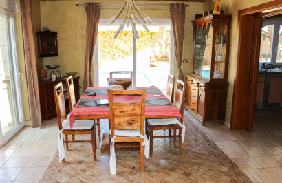 Resale - Detached Villa - Los Urrutias