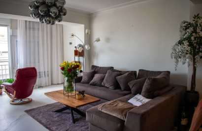 Resale - Apartment / Flat - Torrevieja - Torrevieja Centro