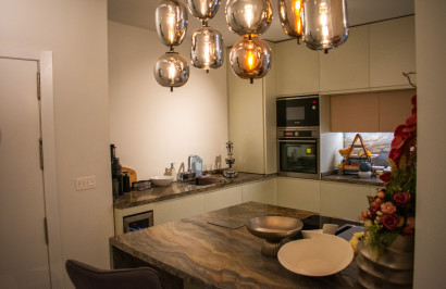 Resale - Apartment / Flat - Torrevieja - Torrevieja Centro