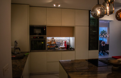 Resale - Apartment / Flat - Torrevieja - Torrevieja Centro