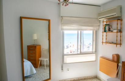 Resale - Apartment / Flat - Torrevieja - Playa del Cura