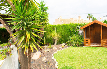 Reventa - Villa Pareada - Orihuela Costa - MUY CERCA DE LA PLAYA