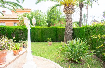 Reventa - Villa Pareada - Orihuela Costa - MUY CERCA DE LA PLAYA