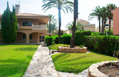 Resale - Detached Villa - Cartagena - La Manga del Mar Menor